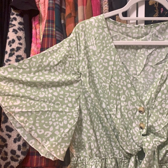 Plus Cheetah Print Tie Front Romper - Picture 2 of 14